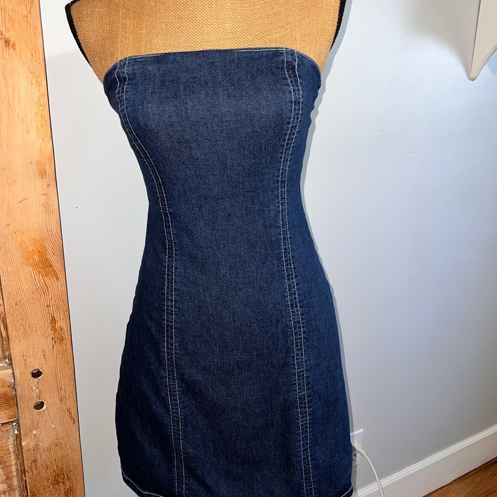 Elegant Denim Strapless Dress